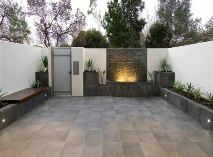 Wall Gardens & Walled Patio Ideas