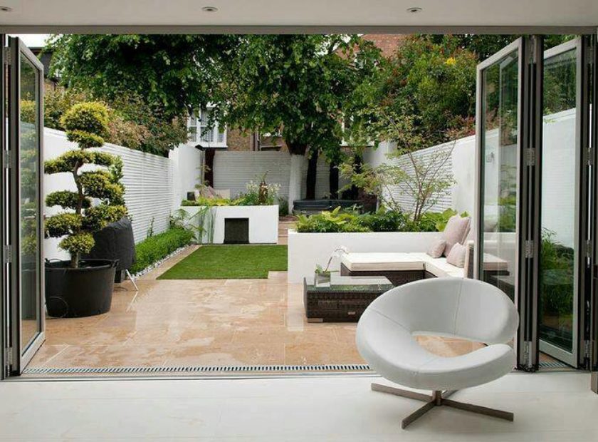 Wall Gardens & Walled Patio Ideas