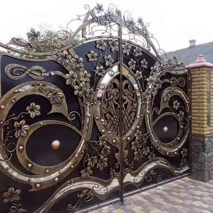 ornate gates (2)