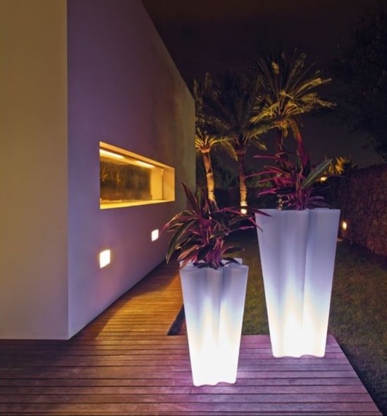illuminated plant pots (6)