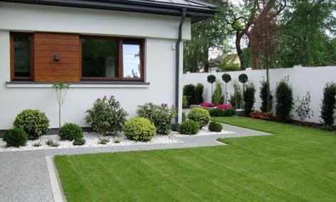 Geometric Lawn Ideas (5)