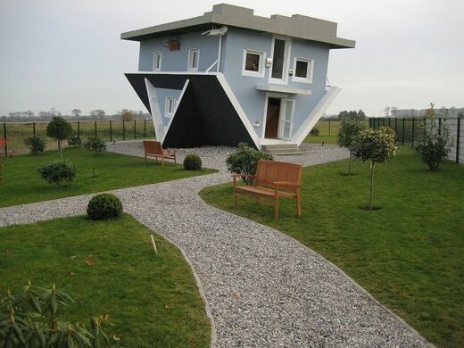 upside down house germany (5)